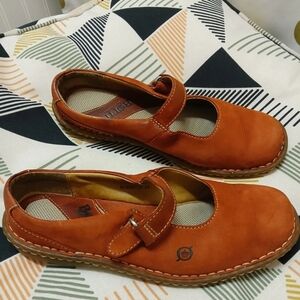 Born Rust Red Suede Mary Jane Flats Size 8 Comfort Strap, M/WW0139 E4, Shoes
